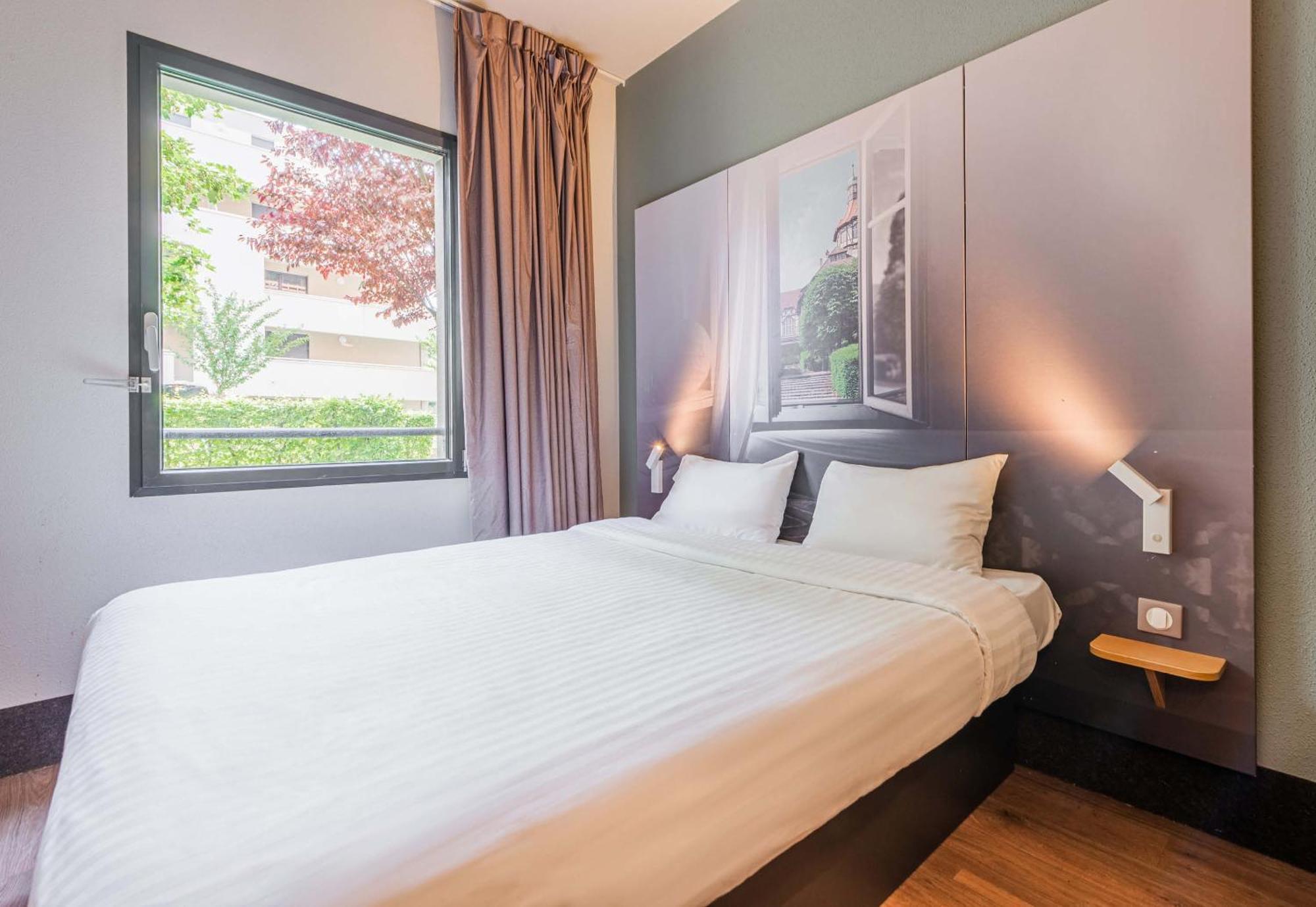 B&B Hotel Lens Musee Du Louvre ภายนอก รูปภาพ